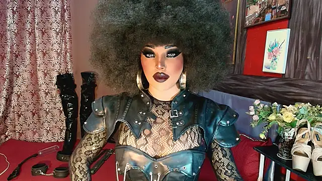 Snapshot of trixxielicious chatting on February 2026 06:44:01 AM trixxielicious online show from February 2026 06:44:01 AM