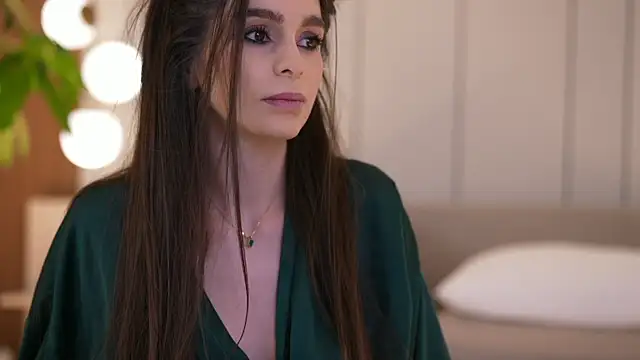 DoviaClaire online show from January 2026 08:29:01 AM