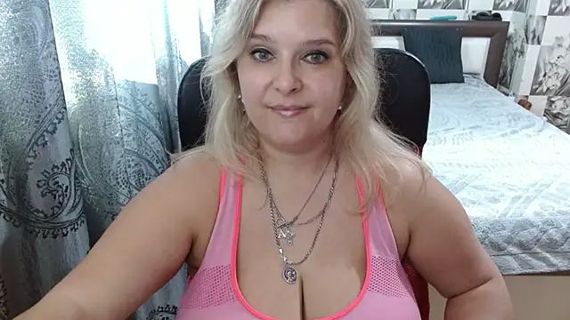 Snapshot of Boolochka chatting on July 2026 02:33:01 PM Boolochka online show from July 2026 02:33:01 PM