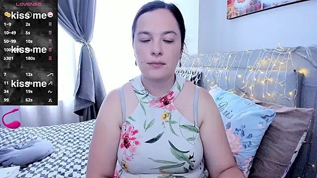 angelaagomez online show from May 2026 06:27:02 PM