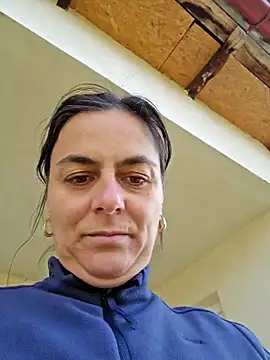 IsabelleCraft online show from November 2025 10:45:02 AM