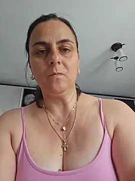 Snapshot of IsabelleCraft chatting on June 2026 09:01:01 AM IsabelleCraft online show from June 2026 09:01:01 AM