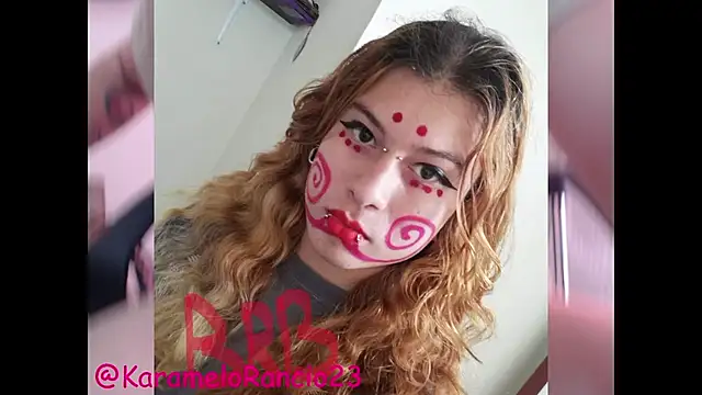 Snapshot of Smoke_trip_Alicia chatting on February 2025 01:00:02 PM Smoke trip Alicia online show from February 2025 01:00:02 PM