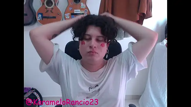 Snapshot of Smoke_trip_Alicia chatting on February 2025 12:03:02 PM Smoke trip Alicia online show from February 2025 12:03:02 PM