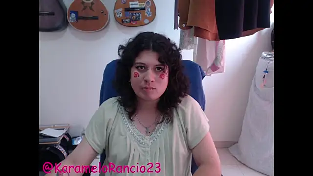Snapshot of Smoke_trip_Alicia chatting on March 2025 04:17:02 PM Smoke trip Alicia online show from March 2025 04:17:02 PM