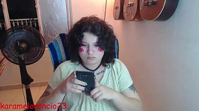 Snapshot of Smoke_trip_Alicia chatting on September 2025 09:25:02 AM Smoke trip Alicia online show from September 2025 09:25:02 AM