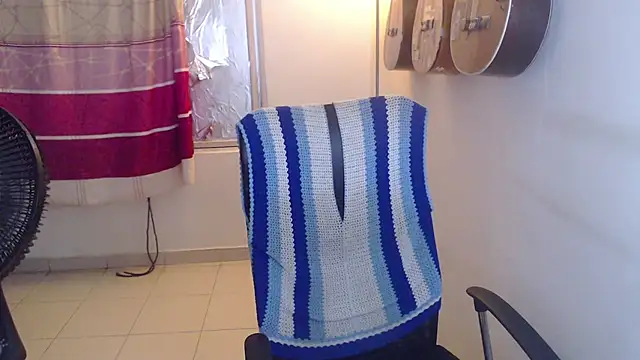 Snapshot of Smoke_trip_Alicia chatting on January 2026 10:39:02 AM Smoke trip Alicia online show from January 2026 10:39:02 AM