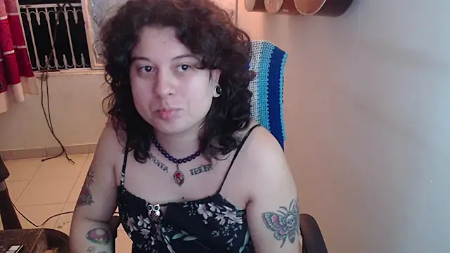 Snapshot of Smoke_trip_Alicia chatting on January 2026 10:53:01 AM Smoke trip Alicia online show from January 2026 10:53:01 AM