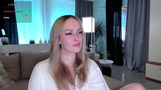 Libby Nora online show from December 2024 10:49:01 AM