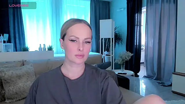 Libby Nora online show from February 2025 12:33:02 PM