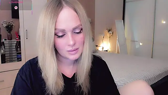 Libby Nora online show from February 2026 10:33:01 AM