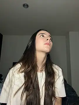 swrennn19 online show from November 2025 12:43:01 AM