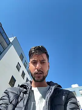dhruv9413 online show from April 2026 01:15:01 PM