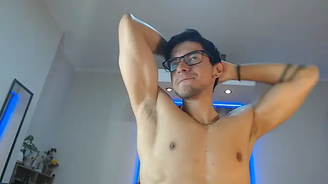 Andrew 4  online show from September 2025 01:53:01 AM