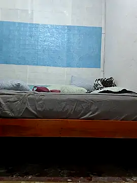Snapshot of XXLorie_02 chatting on March 2026 02:04:02 AM XXLorie 02 online show from March 2026 02:04:02 AM