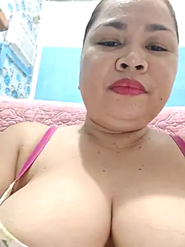 Snapshot of XXLorie_02 chatting on March 2026 12:39:01 AM XXLorie 02 online show from March 2026 12:39:01 AM