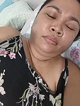 Snapshot of XXLorie_02 chatting on June 2026 07:38:02 PM XXLorie 02 online show from June 2026 07:38:02 PM