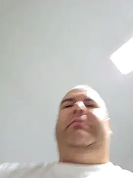 Snapshot of Andrew1900529 chatting on September 2025 04:27:01 AM Andrew1900529 online show from September 2025 04:27:01 AM