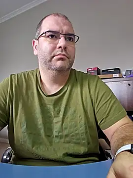 Andrew1900529 online show from January 2026 10:08:02 AM