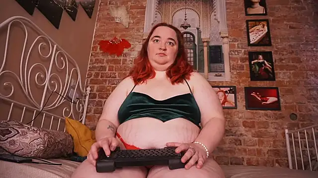 Evelively online show from April 2026 04:09:02 AM