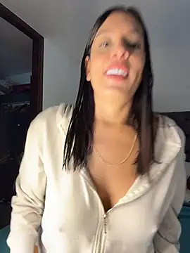 kamivolkano online show from October 2025 04:20:02 PM