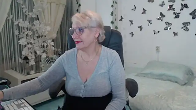 Ghertrude52 online show from February 2026 05:19:02 AM