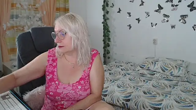Snapshot of Ghertrude52 chatting on July 2026 05:10:02 AM Ghertrude52 online show from July 2026 05:10:02 AM