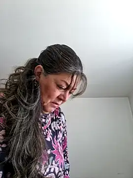 emma tour online show from February 2025 03:21:01 PM