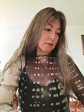 Snapshot of emma_tour chatting on May 2026 07:33:01 PM emma tour online show from May 2026 07:33:01 PM