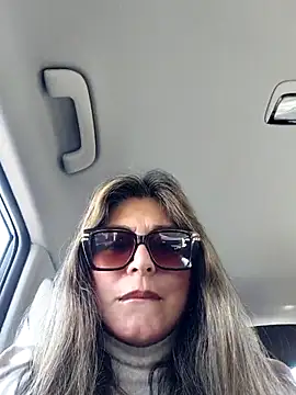Snapshot of emma_tour chatting on July 2026 02:12:01 PM emma tour online show from July 2026 02:12:01 PM