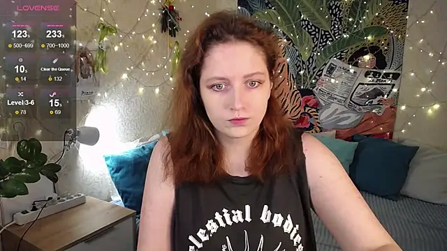 Snapshot of Dexy_Red chatting on October 2025 09:01:01 PM Dexy Red online show from October 2025 09:01:01 PM