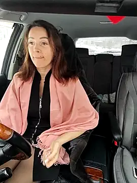 EvaXOAir online show from December 2025 04:40:02 AM