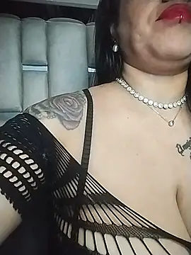 Snapshot of chelaqueen_ chatting on June 2026 03:15:02 AM chelaqueen online show from June 2026 03:15:02 AM