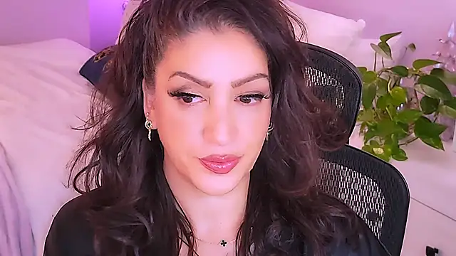 Snapshot of Wonderful_Woman chatting on February 2026 02:09:02 AM Wonderful Woman online show from February 2026 02:09:02 AM