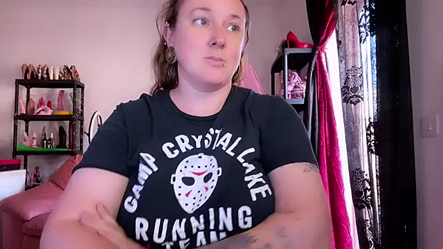 kisicaxx online show from November 2025 02:16:02 PM