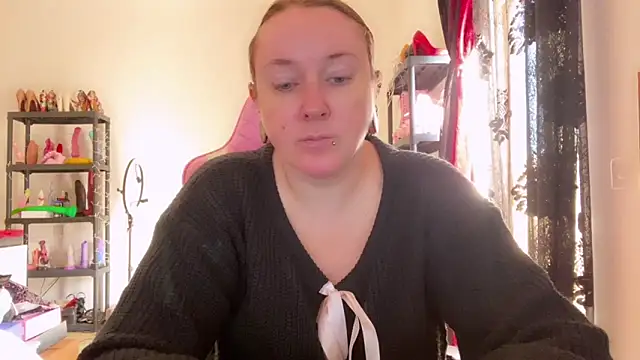 kisicaxx online show from December 2025 09:26:02 AM