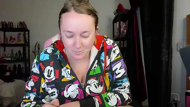 kisicaxx online show from January 2026 08:34:02 PM