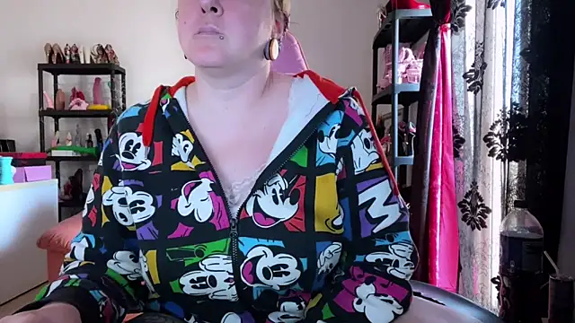 kisicaxx online show from March 2026 02:32:01 PM