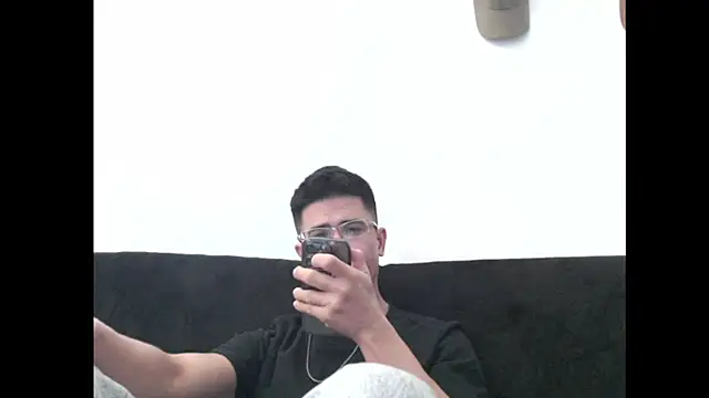 Snapshot of SebastianReiss chatting on March 2025 05:35:01 AM SebastianReiss online show from March 2025 05:35:01 AM