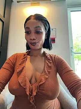 Snapshot of __Nessa__ chatting on May 2026 11:28:01 AM Nessa online show from May 2026 11:28:01 AM