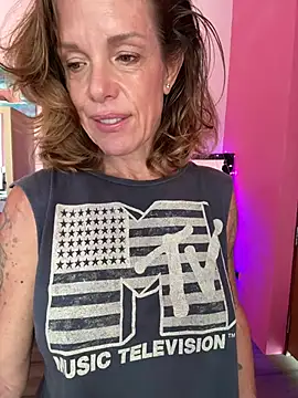 mommyselenafit  online show from April 2026 01:50:01 AM