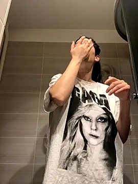 IrisBlues online show from December 2025 05:09:01 PM