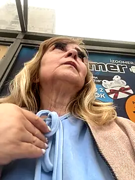 Irina2909xh online show from October 2025 01:40:02 PM