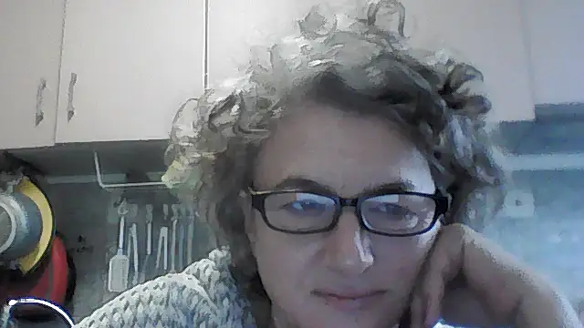 Snapshot of Sunnylarrah chatting on September 2025 05:11:01 AM Sunnylarrah online show from September 2025 05:11:01 AM