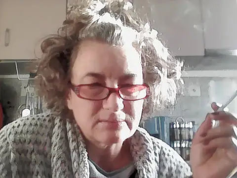 Snapshot of Sunnylarrah chatting on September 2025 05:00:02 AM Sunnylarrah online show from September 2025 05:00:02 AM