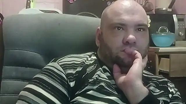 scuban87 online show from March 2026 11:38:01 PM