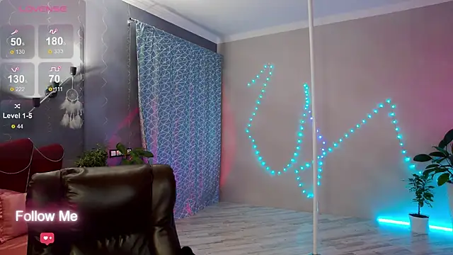 AngelaWhiti online show from March 2025 06:23:01 PM