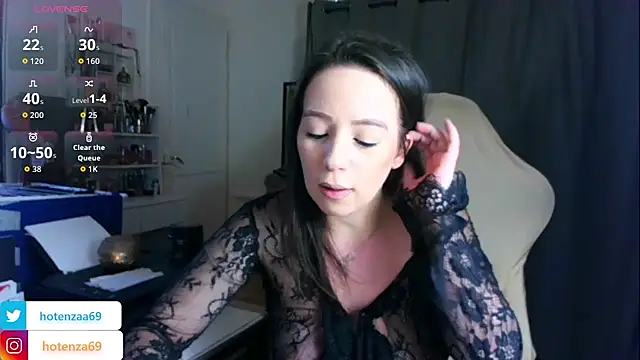 Hotenza69 online show from November 2025 03:49:01 PM