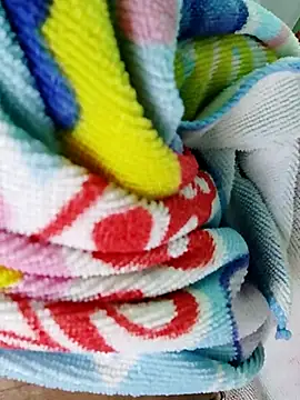 QueenSoreal online show from September 2025 06:00:01 PM