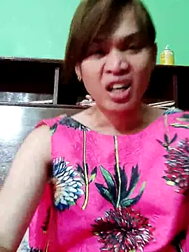 QueenSoreal online show from October 2025 04:16:01 PM